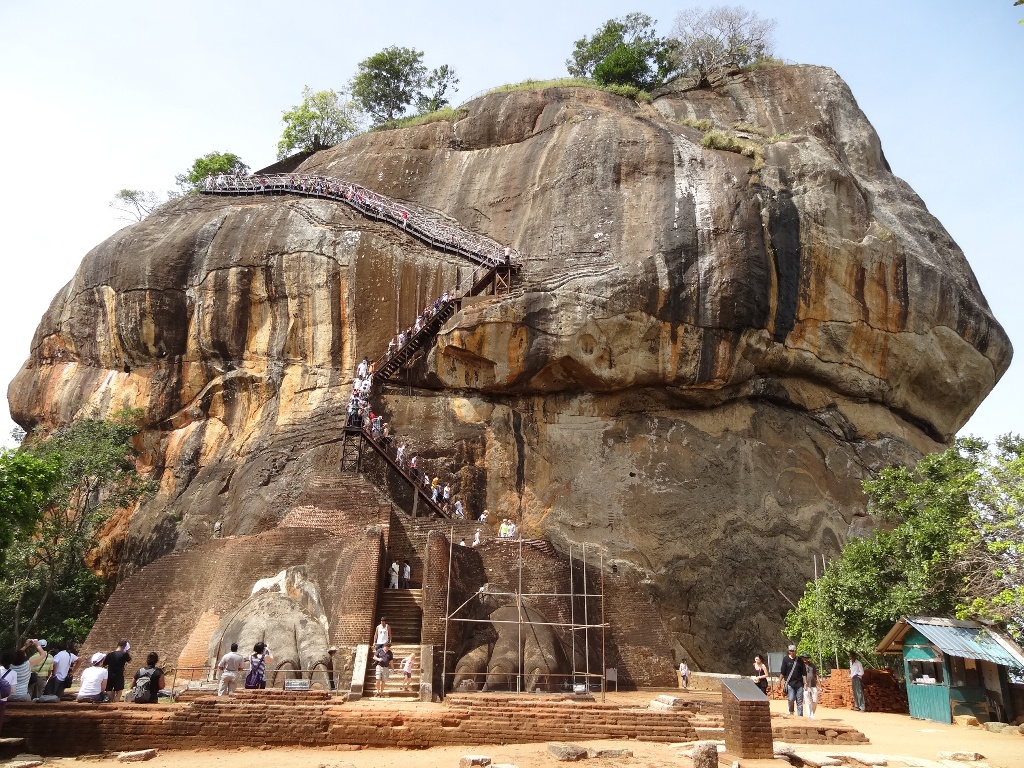 Visiter trois lieux cultes de Sri Lanka